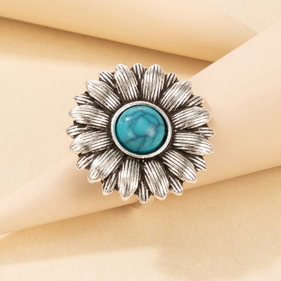 Bohemian Turquoise Ring - Picture 5 of 8